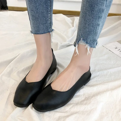 Black flat shoes Изящные тонкие туфли; черные элегантные туфли на высоком каблуке размера плюс для работы; пикантная модная женская обувь; офисные туфли-лодочки; 43,44 - Цвет: Black flat shoes