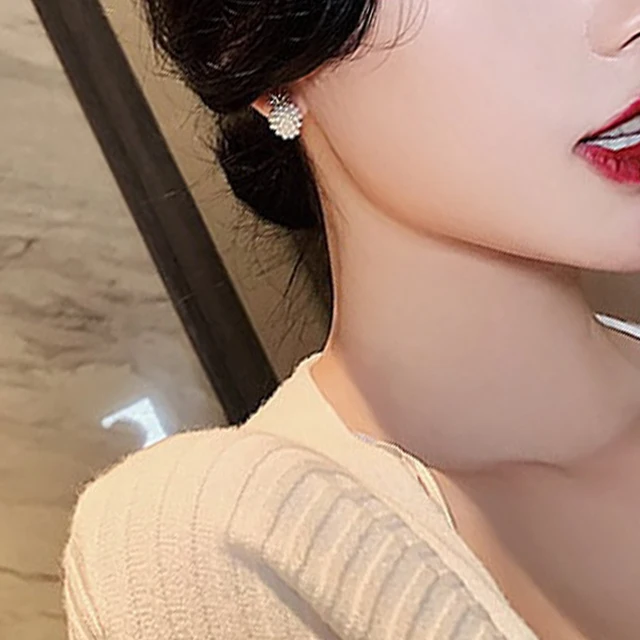 Boucles d'oreilles en perles d'abeille de Style coréen pour femmes, petites boucles d'oreilles exquises et élégantes pour dames, bijoux cadeaux d'anniversaire pour fête de mariage