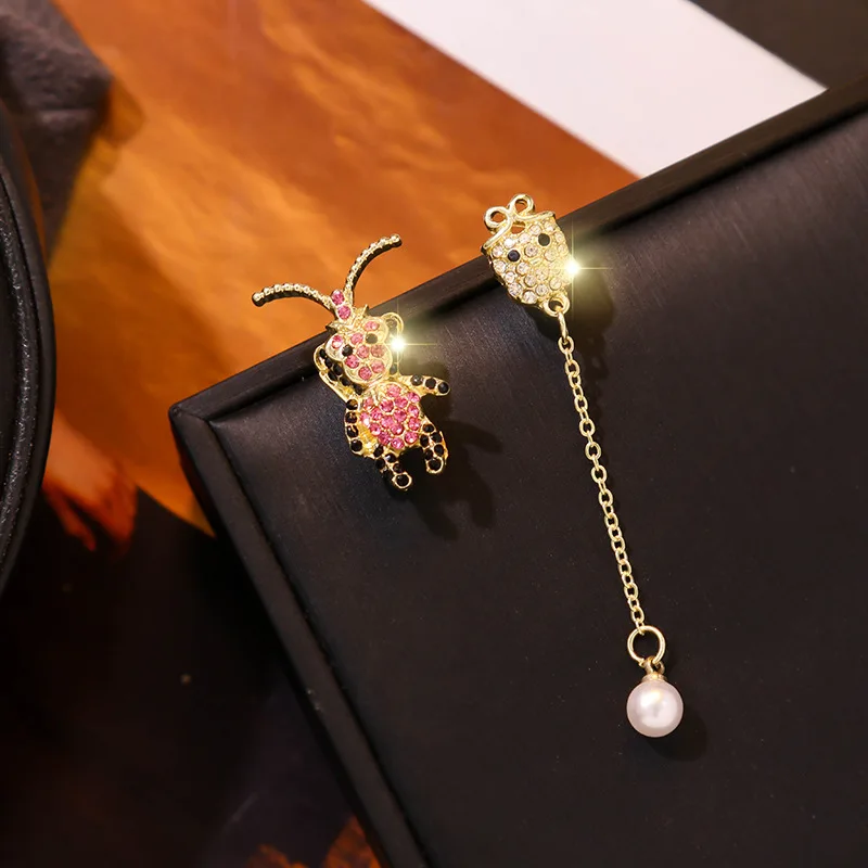 

New tide monkey asymmetric earrings Creative personality long female Chinese style ear jewelry Retro tide earrings