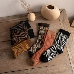 Autumn and Winter Women's Wool Socks in Tube Socks Fashion Japanese-Style Ins-Thick Warm Retro Striped Heap Heap Stockings