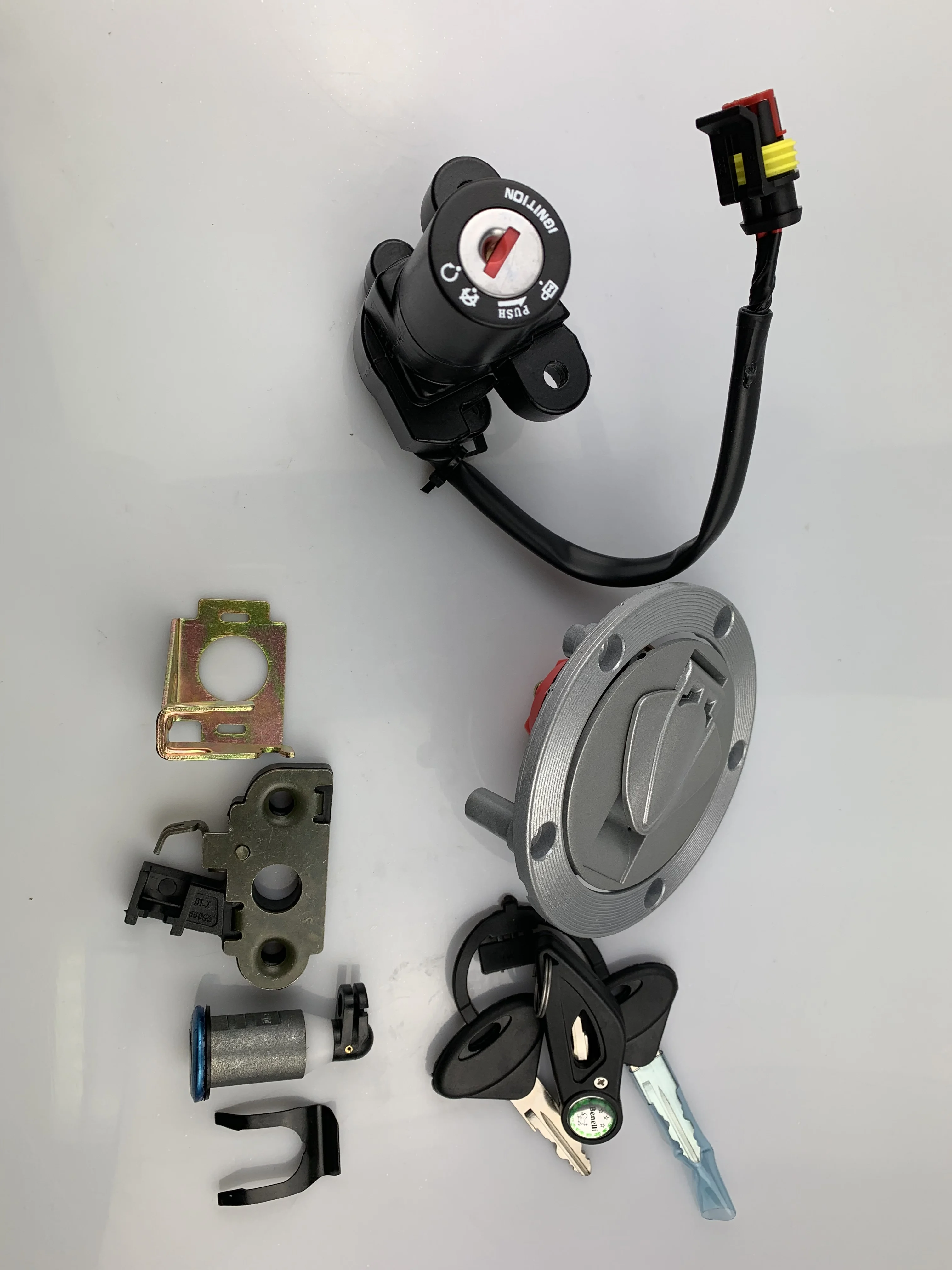 Ignition switch lock set for Benelli TNT300 BN300 302R 302S TNT250