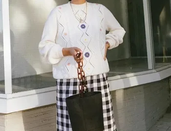 

2020 New Women Sweater Autumn Winter Long Sleeve Hollow Hook Flower Embroidery Knitwear O-neck Pullover Tops