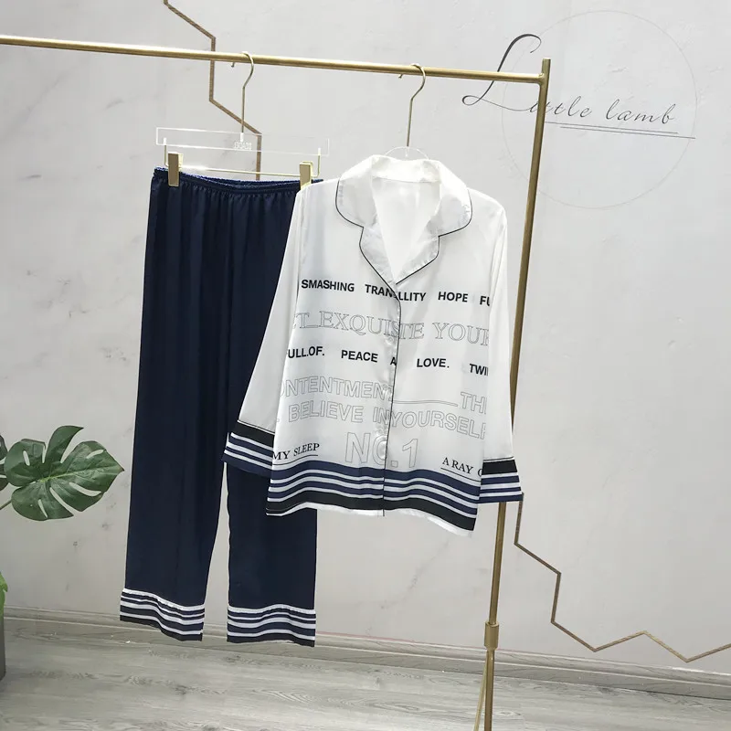 

QWEEK Silk Sleepwear Pijamas Mujer Pyjamas Satin Women Pajamas Set 2020 New Nightwear Home Clothes Fashion Print Sleep Lounge