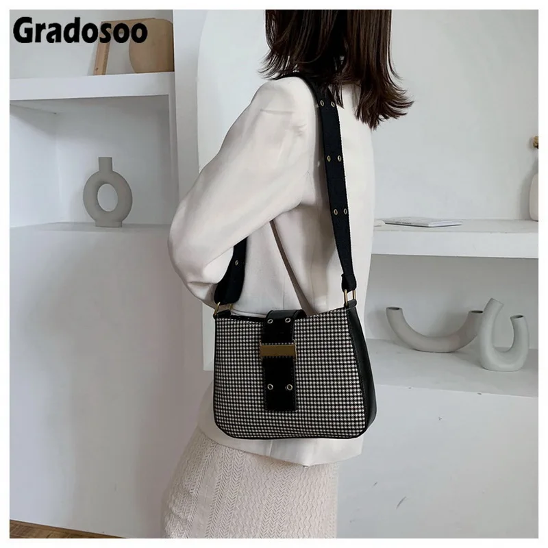 

Gradosoo Houndstooth Pattern Flap Bags Wide Strap Shoulder Crossbody Bags For Women Rivet Small Bag Female New Brand Bags LBF714