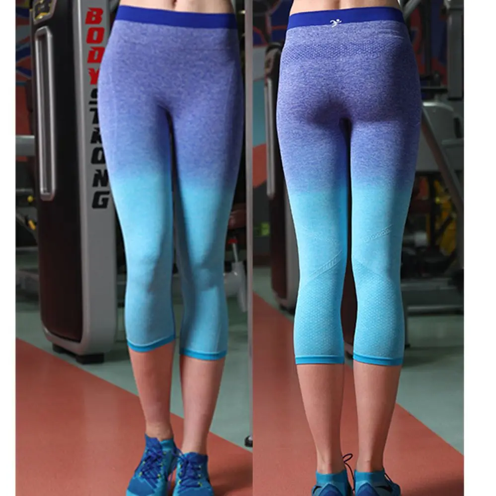

Women's Leg-shape Care Gradient Color Capri Pants Athletic Pants Seamless Ultra-stretch Slim Fit Capri Yoga Aerobics Pants Women