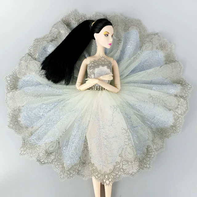 Robe princesse de rêve bal soirée mariage pour Barbie poupée mannequin  femme