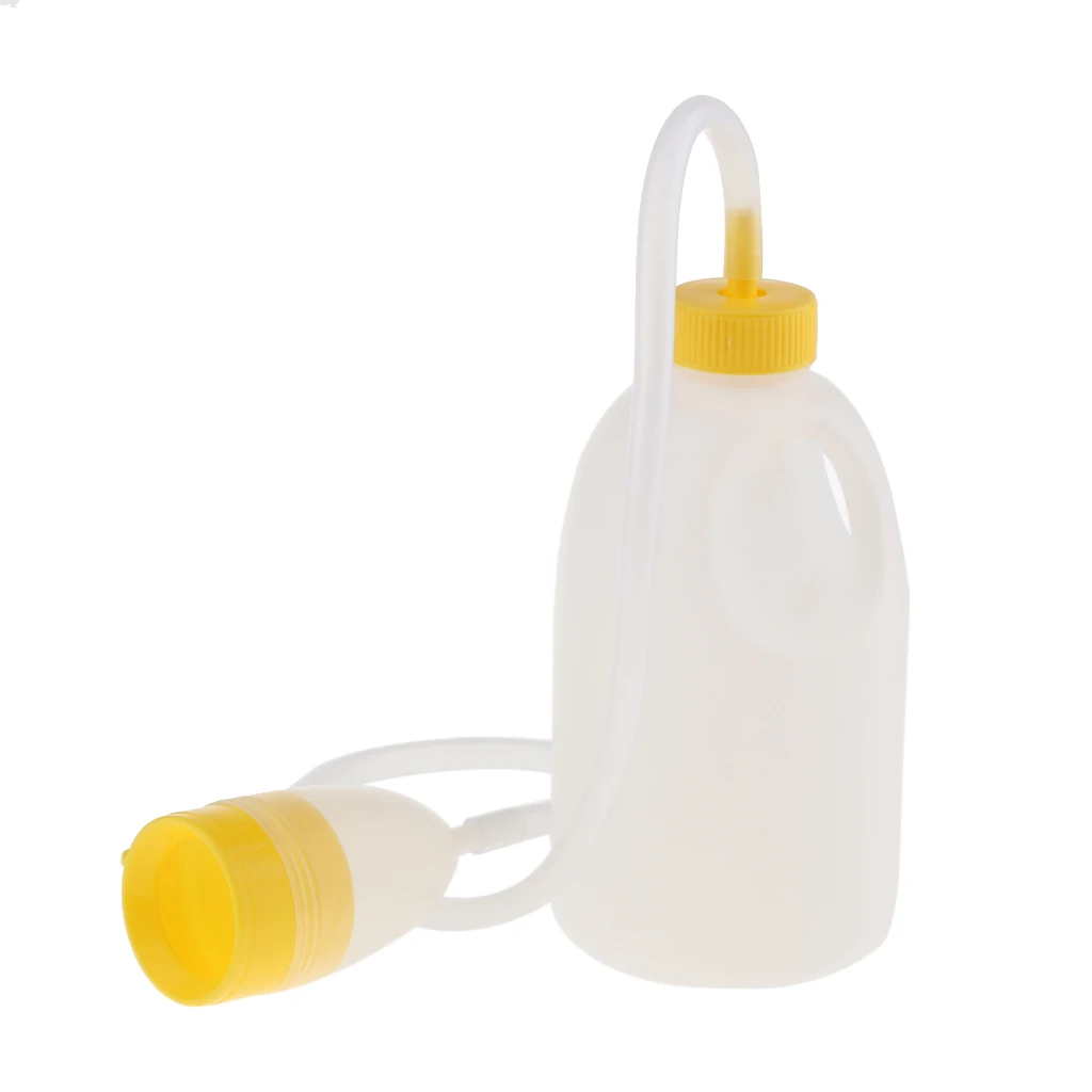 Portable 1700ml Reusable Male Bed Pee Urinal Bottle Drainage Car Toilet Tool