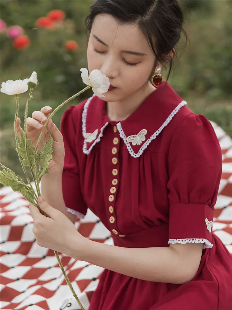 

Literature And Art Retro Lace Red Dress