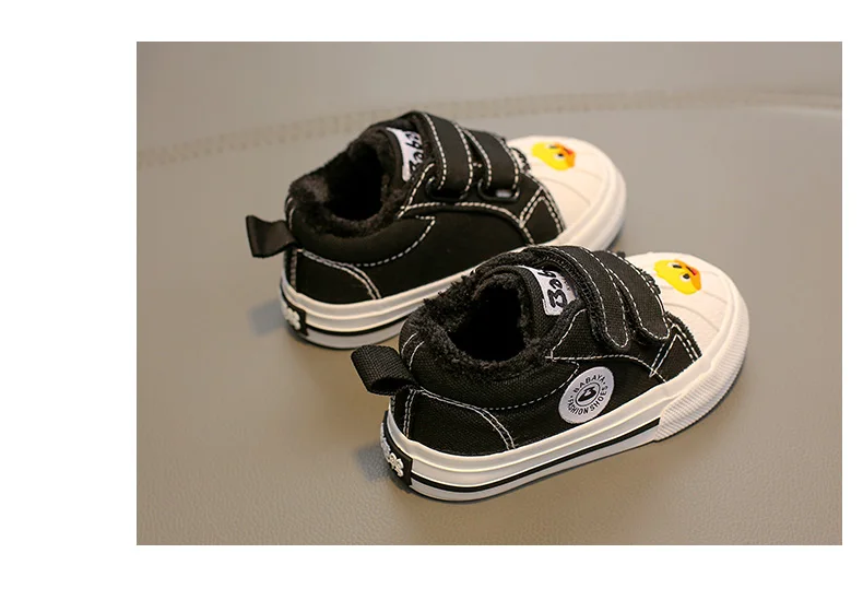 Теплые детские зимние ботинки для детей, новинка года, зимняя детская обувь принцессы для малышей милые Нескользящие ботинки на плоской подошве с круглым носком для маленьких девочек
