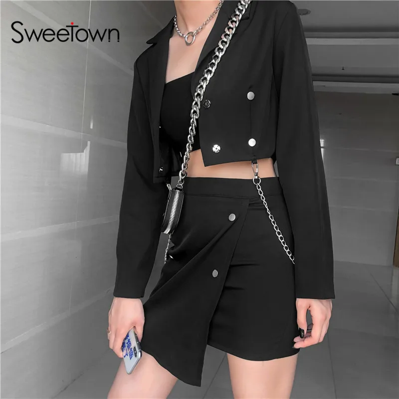 Sweetown черный комплект из двух предметов Женский комплект из куртки и юбки с заклепками и металлической цепочкой с длинным рукавом комплект из 2 предметов для офисных леди женские спортивные костюмы