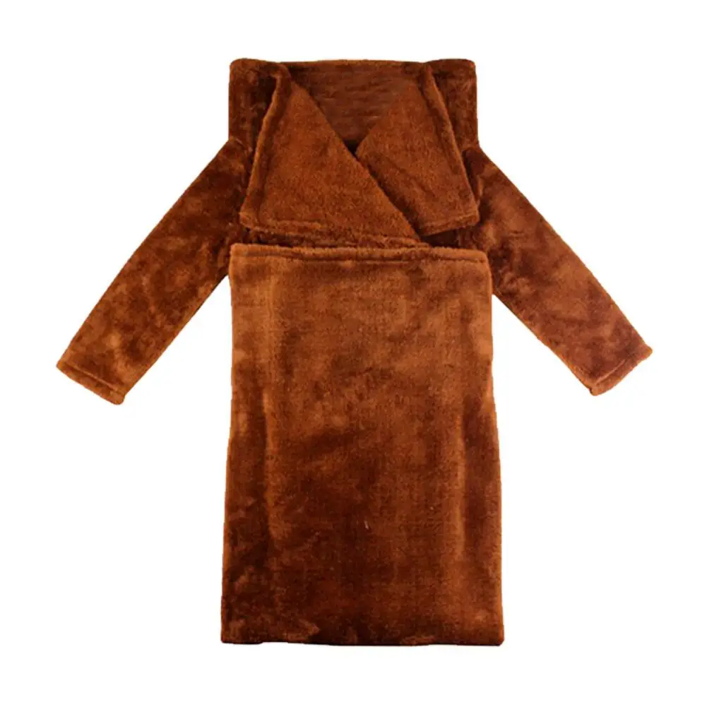 180x200CM Microfiber Plush Coral Fleece Sherpa Blanket With Sleeves Super Soft Warm Outdoor Pocket Blanket Adult Winter Flannel TV Blanket - Цвет: 180x200CM