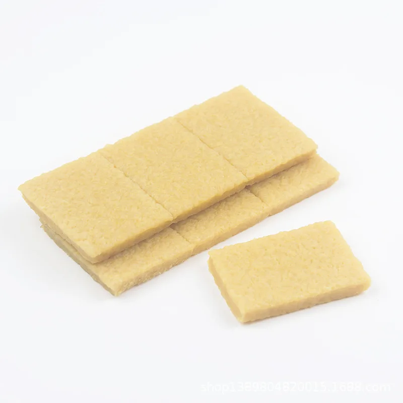 13830753566_1576923077