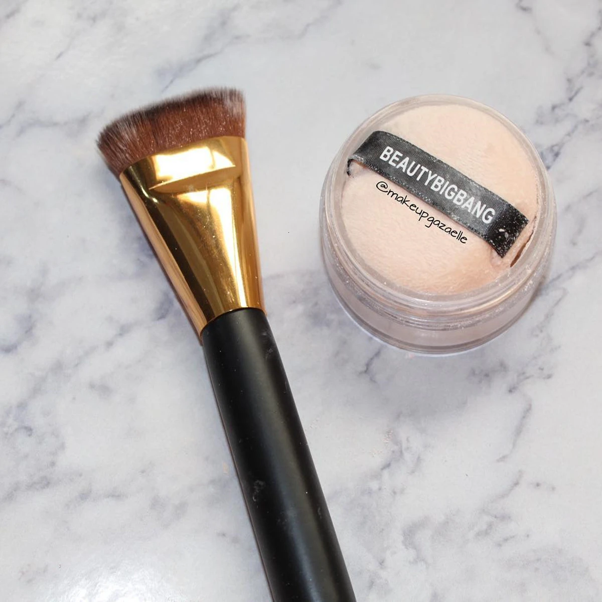 Пудра смарт для ногтей. Порошок для ногтей без сушки. Маникюр порошком без лампы. Лампа пудра. Порошковый маникюр дип-пудрой.