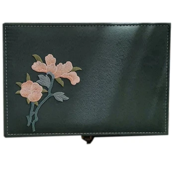 

Exquisite Hand-Embroidered Necklace Jewelry Storage Box Necklace Ring Earrings Storage Box Girl Gift