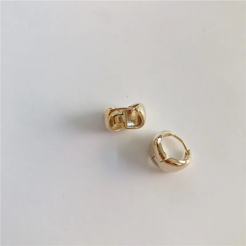 HOLLOW STUD Rongho винтажные металлические серьги-гвоздики для женщин готические ювелирные изделия, золотая серьга Femme Heart Brincos Hiphop Bijoux - Окраска металла: HOLLOW STUD