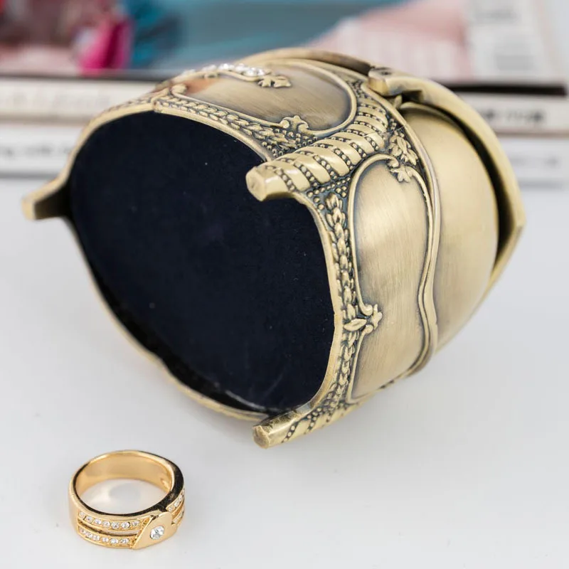 Vintage Zinc alloy Rhinestone Jewelry Box Creative Small Trinket Storage Organizer Box for Women Christmas Gift