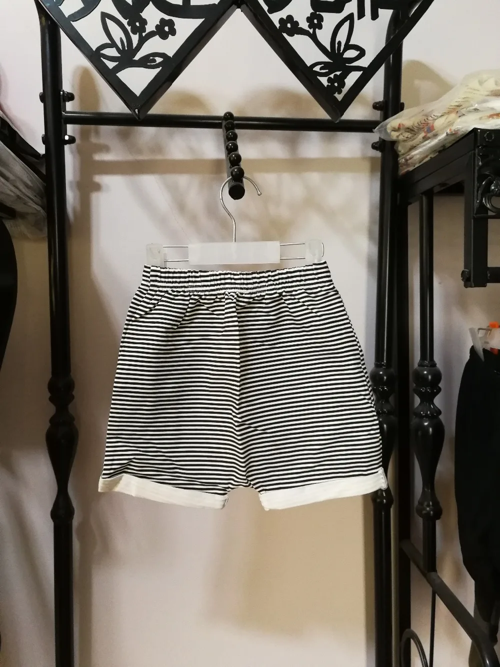 shorts4b