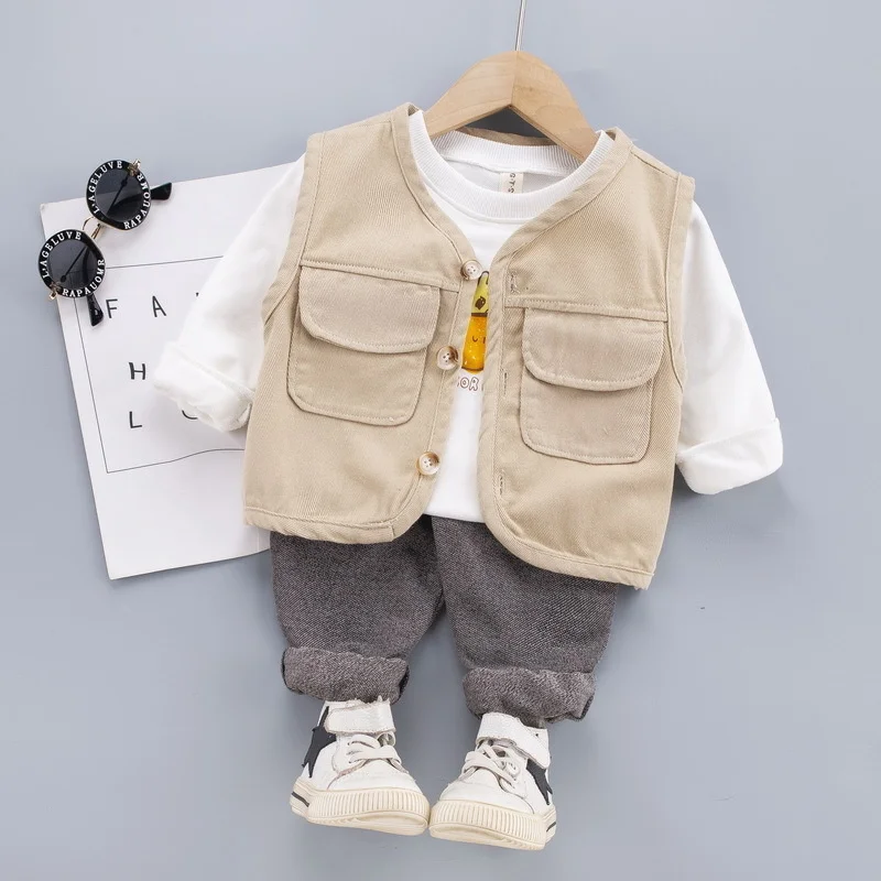 Рисунок 3 - Осенняя одежда для младенцев