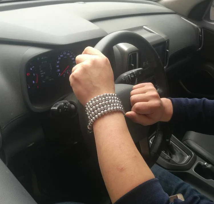 Pulseira de Aço Ferramenta ao ar Titânio Colar Buda Grânulo Inoxidável Fitness Chicote Arma Auto-defesa Correntes Pulseiras Edc Livre Aço 9 High Quality Esporte e Lazer