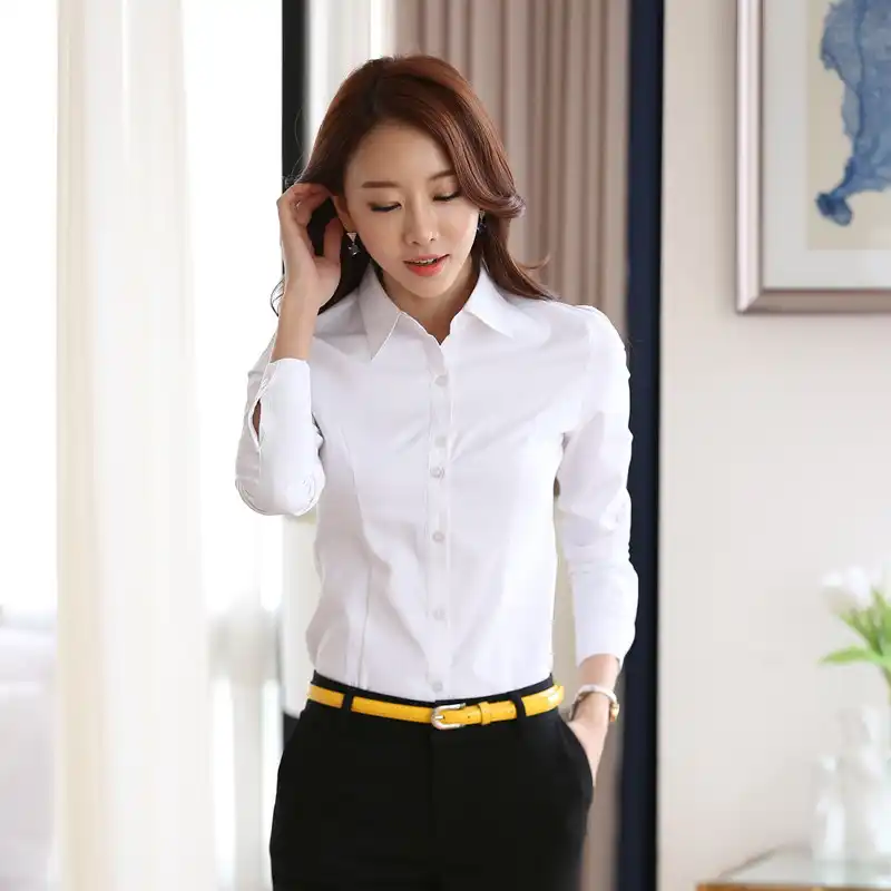 camisa blanca ajustada mujer