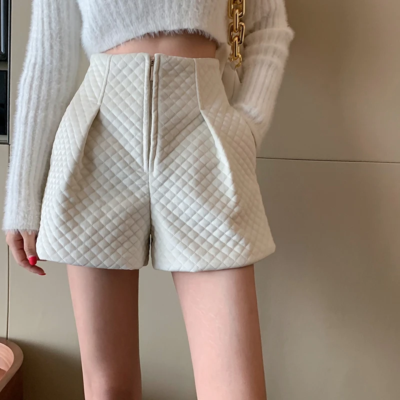 Casual Autumn High Waist Black Wide Leg Shorts Straight Plus Size Wild Zipper Pantalones Cortos De Mujer Spandex Dropship Women high waisted denim shorts