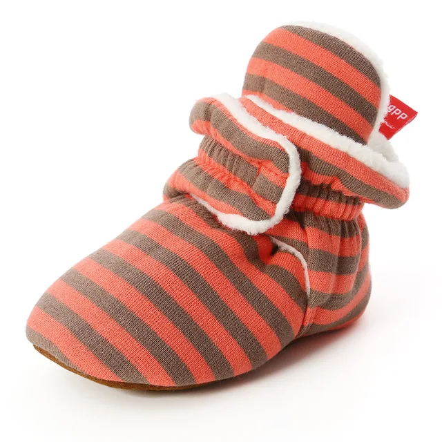 Лидер продаж; хлопковые удобные милые носки с мягкой подошвой для малышей; обувь со звездами для малышей; теплые высокие ботиночки; теплая детская обувь для малышей