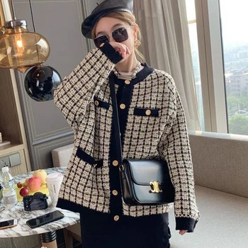 

Women Knitted Plaid Cardigan Sweater Autumn Winter 2019 Casual V-Neck Outwear Single Breasted Long Sleeve Loose Sweater Jacket