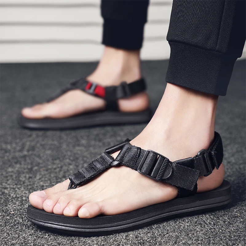 

2020 Hot Sale Weave Shoes Patent Men's Outdoor Sandals Size 39 to 45 Solid Color Comfy Buckle Men Flip Flops Sandalias Hombre