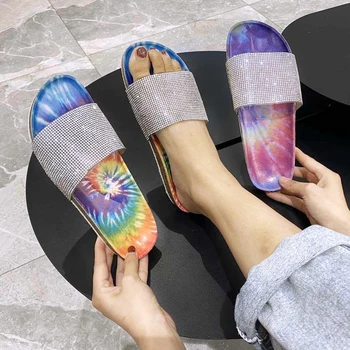 

2020 Casual Women's Slippers Vacation Beach Seaside Rhinestones Thick Bottom Large Size Women's Wedge Flip-flops