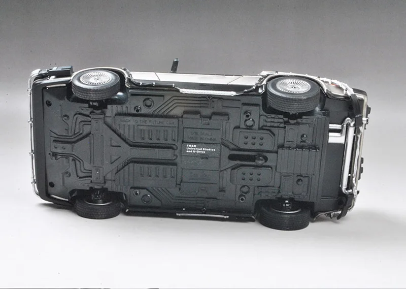 1/18 масштаб металлического сплава литья под давлением модель часть 1 2 3 машина времени DeLorean DMC-12 модель игрушки Welly Модель возвращение в
