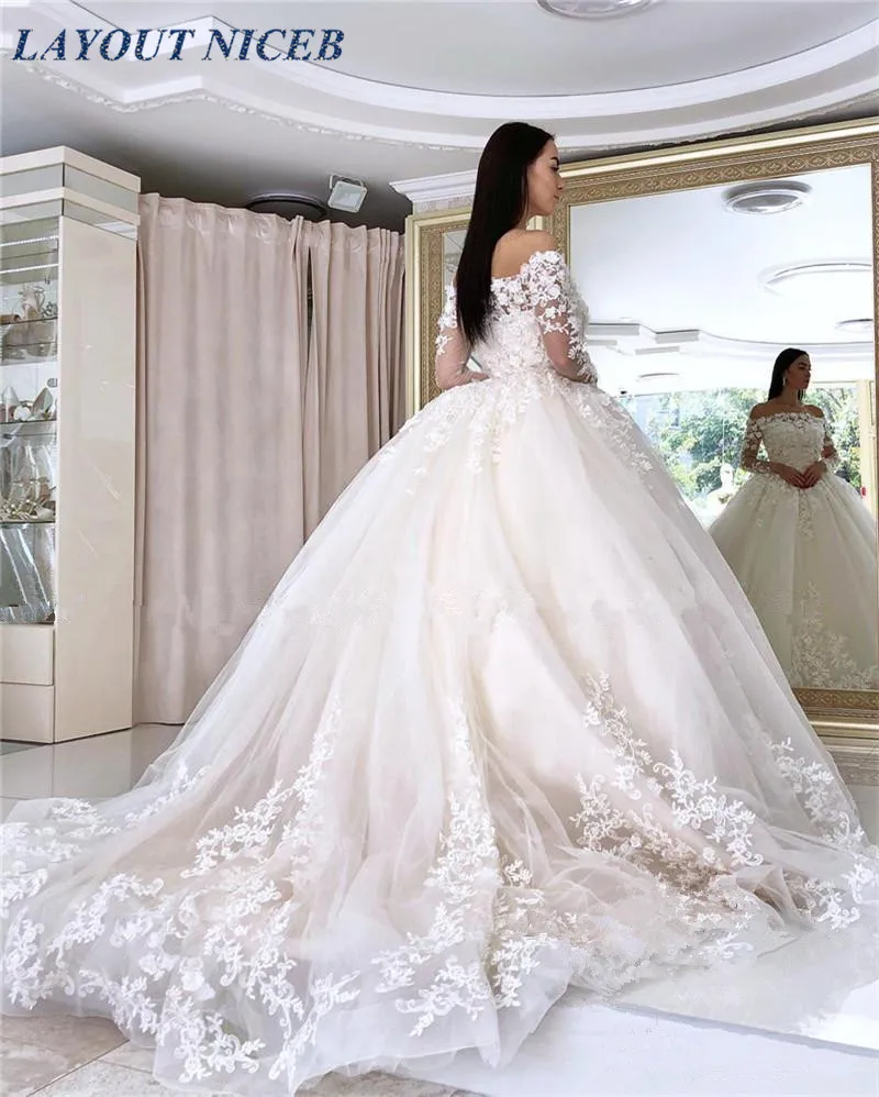 Кружевное бальное платье принцессы свадебное 2019 с открытыми плечами и длинными