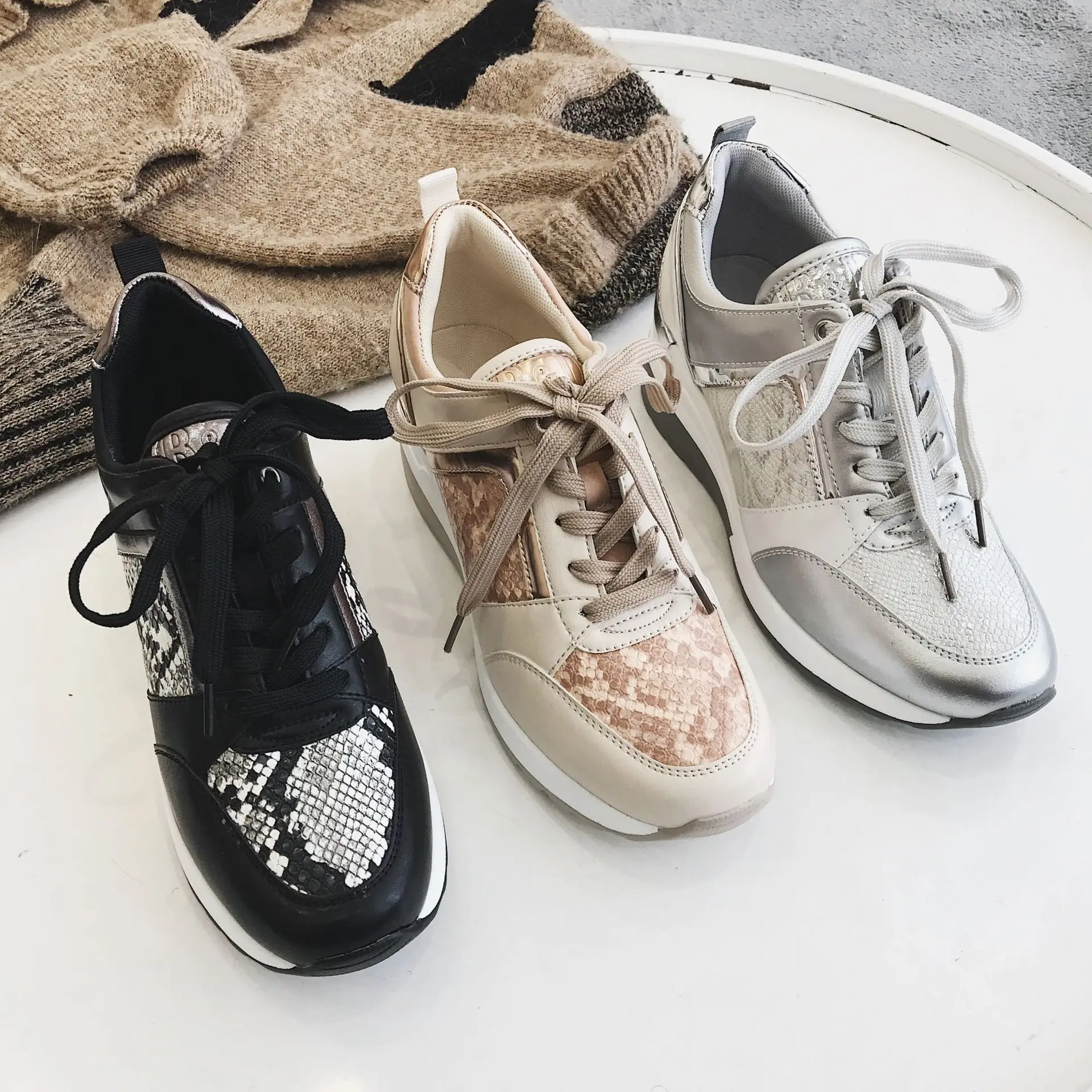 Fujin/Коллекция года; сезон осень-зима; женская обувь; тонкие туфли; Женская Повседневная модная обувь с круглым носком; дышащая обувь под змеиную кожу; модная повседневная обувь