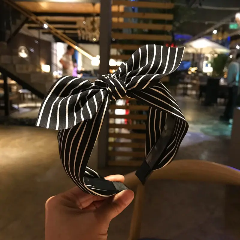 9145993340_1956788053