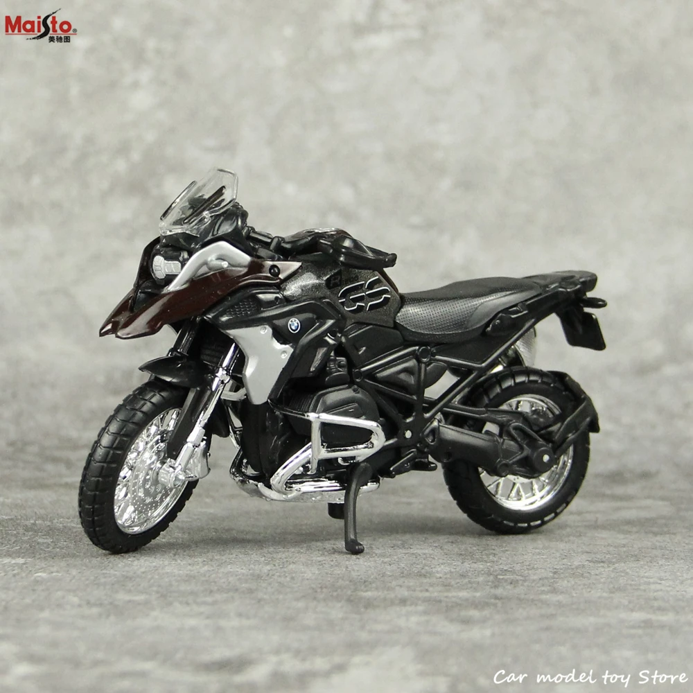

Maisto 1:18 NEW BMW R1200GS Silvardo original authorized simulation alloy motorcycle model toy car Collect gifts