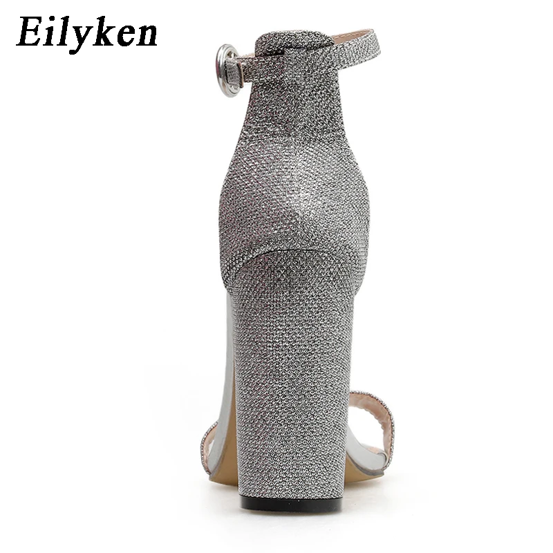 EilyKen/Элегантные женские босоножки; вечерние Серебристые босоножки на высоком квадратном каблуке, с закрытой пяткой, с круглым носком, для офиса, танцев, с пряжкой, на ремешке