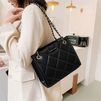 

Diamond Women's Pouches Fashion Fashion Chain Small Square Bag All-matching Ins Shoulder Messenger Bag Women's 2020 New Flap PU