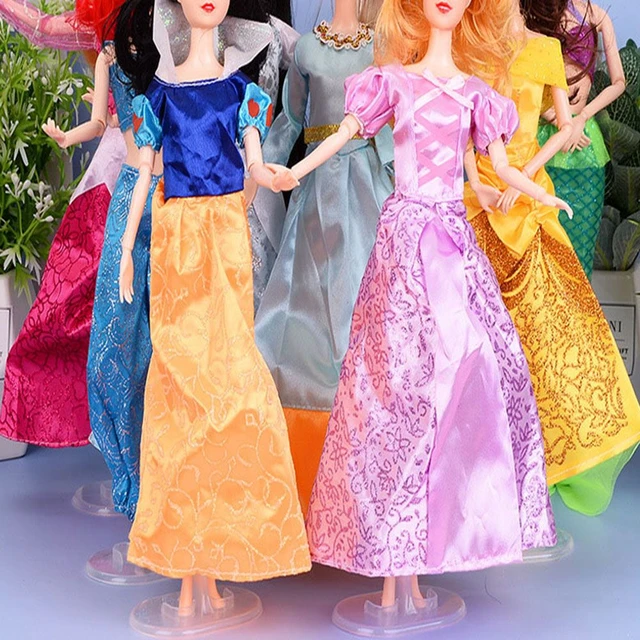 Roupas e Acessórios Boneca Clássica Branca de Neve