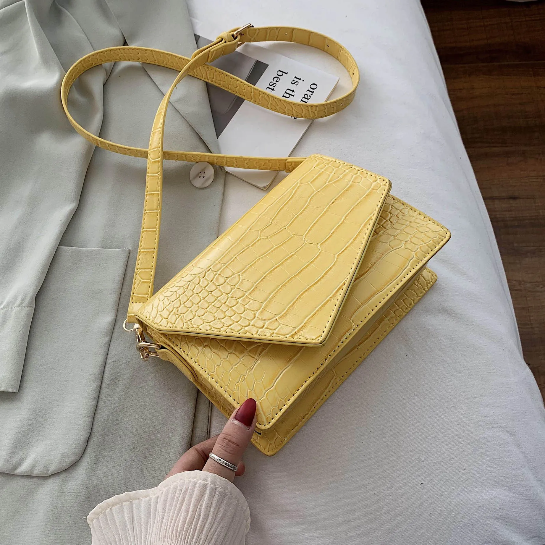 

Crocodile Pattern PU Leather Shoulder Crossbody Bags For Women Solid Color Simply Style Female Summer Handbags 2020 Designer