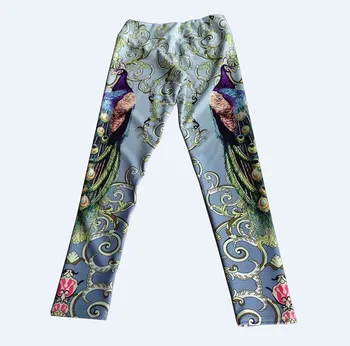 

The new lady shows thin raised buttocks peacocks breathes absorbs sweat and absorbs sweat nine points lady pants. leggings