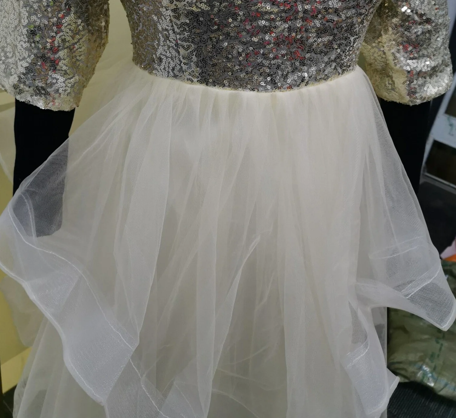 Это YiiYa вечернее платье реальные блестки Половина рукава Многоярусное с отворотом вечерние платья серые вечерние платья LX1398 robe de soiree - Цвет: Шампанское