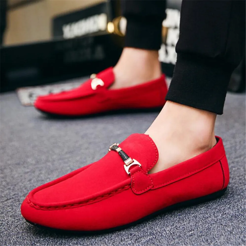 New men shoes leather comfortable breathable lightweight portable new wear-resistant non-slip sneaker design men shoes loafers