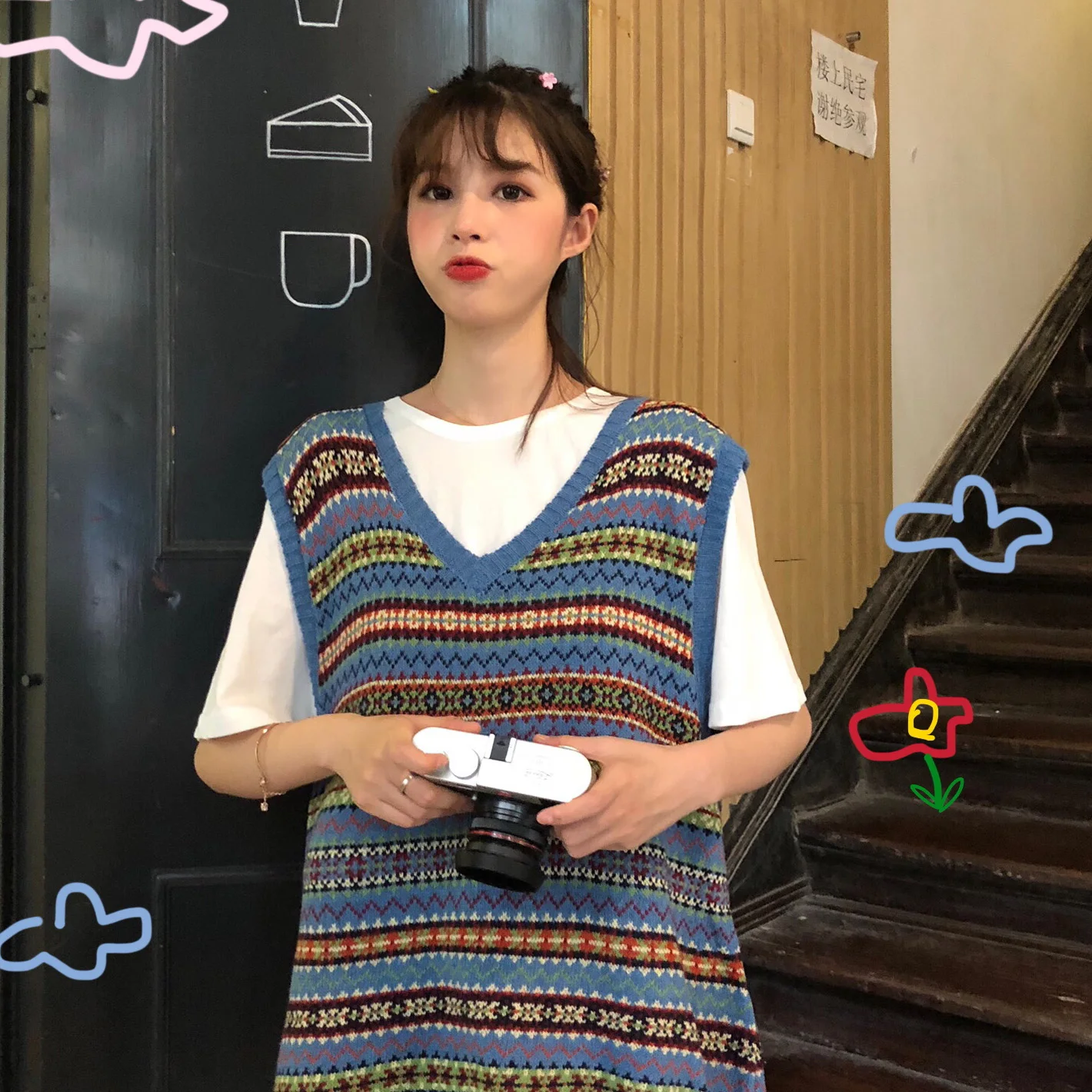 Корейский свитер свободный v-образным вырезом ретро женский полосатый короткий свитер жилет осенний винтажный Bf без рукавов Женский Повседневный свитер