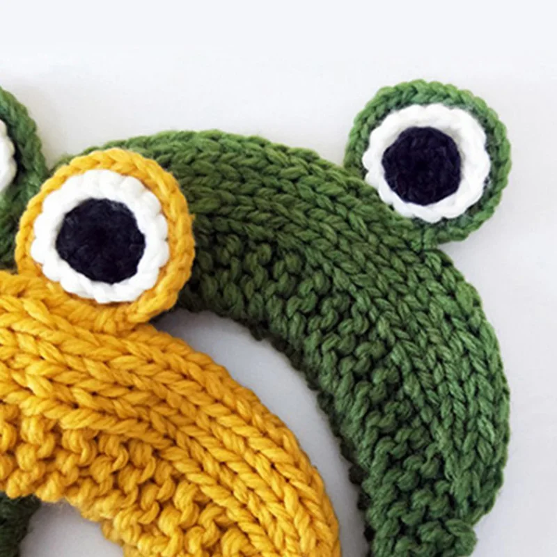 Cute Wool Earmuffs Children Winter Warmer Cartoon Frog Retro Thick Knit Lace Bag Earmuffs Kids Lovely Animal Eyes Lace Cap Girls