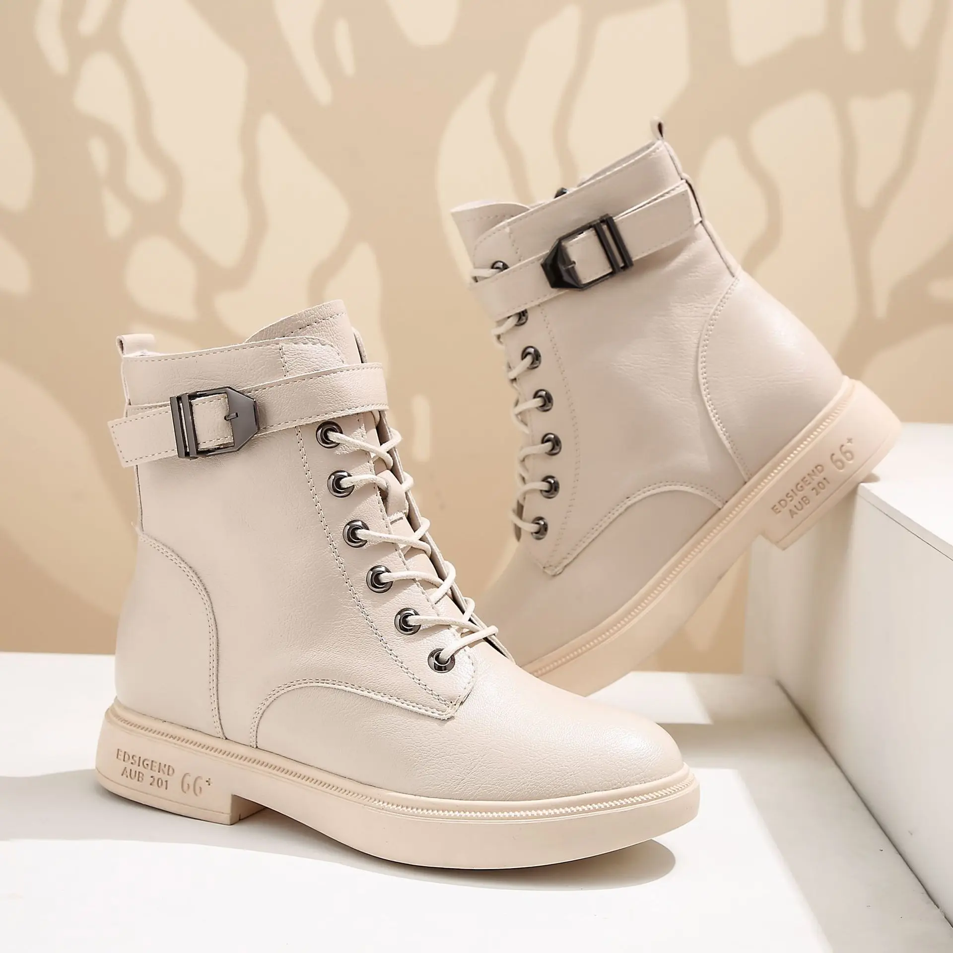 

British-Style Martin Boots Women's 2019 Winter New Style Versatile Retro Boots plus Velvet Short Boots Belt Buckle Women's Boots
