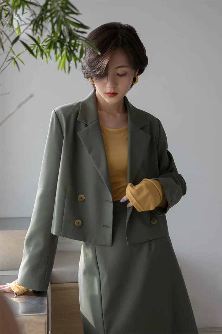 TVVOVVIN Autumn Concise Hong Kong Flavor Solid Color Both Row Buckle Long Sleeve Short Fund Small Suit Woman ZX188