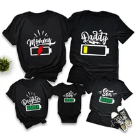 Battery Print Daddy Mommy Daughter Son Baby Family Matching Clothes Cotton Family Look Dad Mom and Me Kids Tshirts Baby Rompers 1
