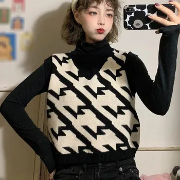 

Autumn Winter Women Chic Geometric Pattern Knit Vests Ladies Fashion Loose V-neck Sleeveless Sweaters For Girls Attractive