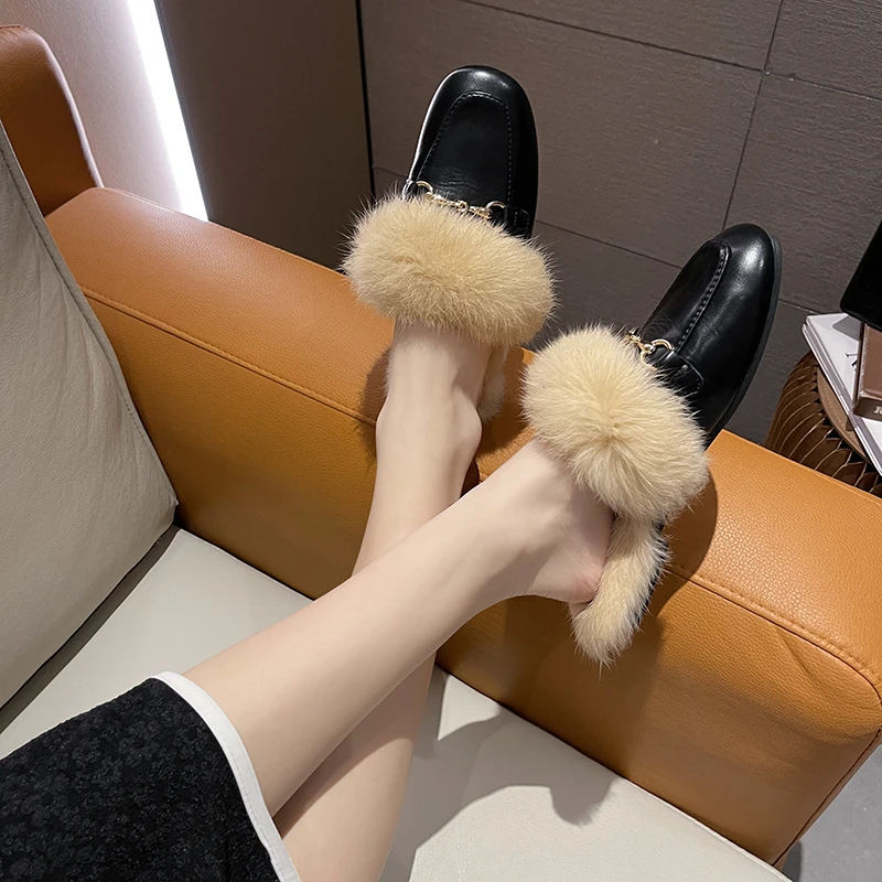 AutumnWinter New Metal Buckle Mules Women Shoes Real Fur Loafers Pregnant Shoes Women Furry Slides Fluffy Baotou Slippers