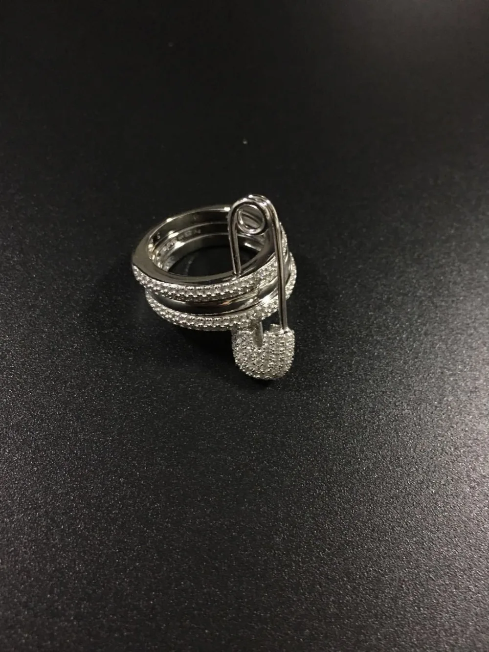 

Luxury Brand Paper clip Design Three Circle In one Mirco Zircons 925 Sterling Silver Pin Engagement wedding rings bijoux femme