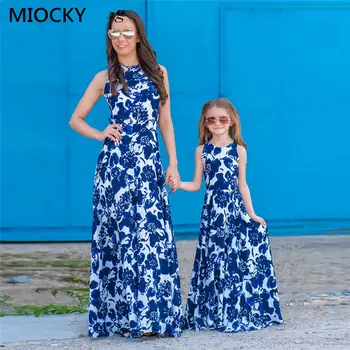 

Autumn Mommy and me family matching mother daughter dresses clothes striped mom dress kids outfits mum sister baby girl E0308
